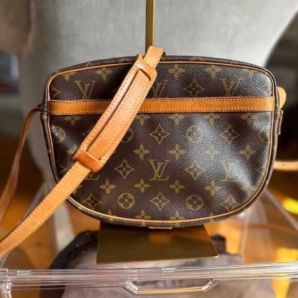 Vintage Louis Vuitton Jeune Fille MM Crossbody - Picture 5 of 15